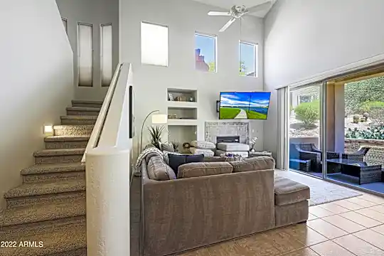 16420 N Thompson Peak Pkwy #1079 Photo 2