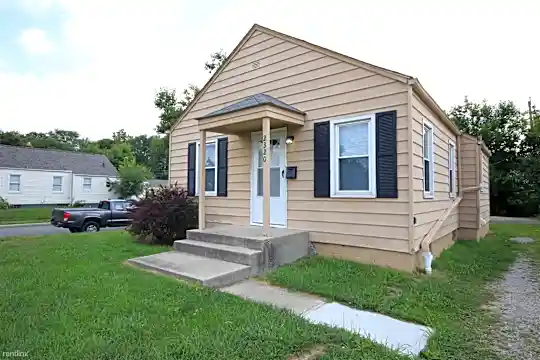 2320 Joyce Ave Photo 2