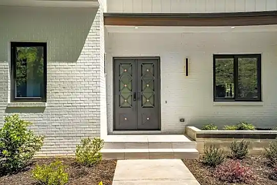 5285 Mt Vernon Pkwy NW Photo 2