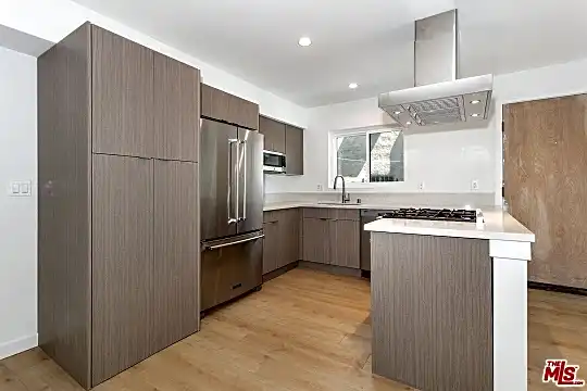 955 N Croft Ave #1 Photo 2