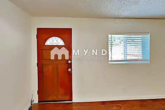 3107 Willow Road Apt H Photo 2