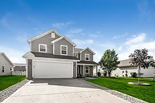 676 Bobtail Dr Photo 1