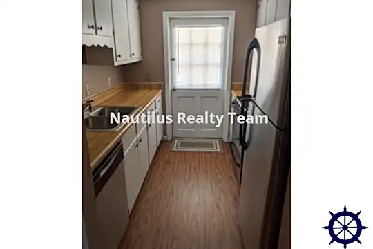 1119 Bradford Cir Photo 2