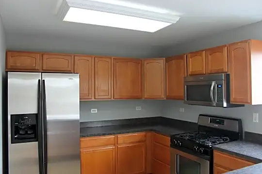 903 Emerald Dr Photo 2