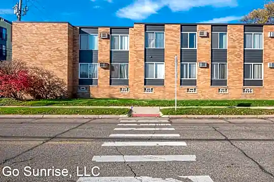 Vester Apartments Photo 2