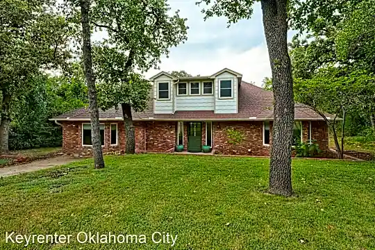 2429 Cedar Oak Dr Photo 1