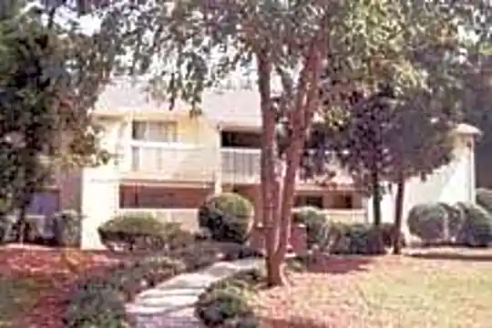 Winslow Apartments Photo 2