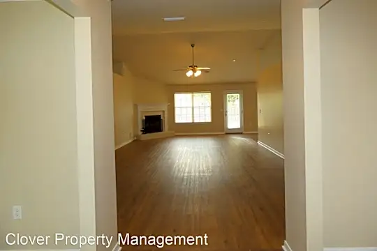 4640 Thousand Oak Blvd Photo 2