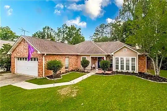 109 Elm Ct Photo 2