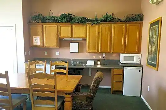 Roscrea Apartments Photo 2