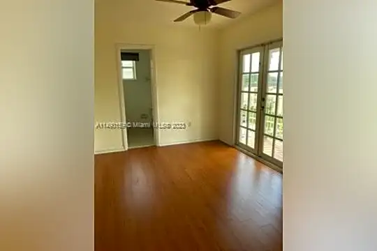 29 Santillane Ave #7 Photo 2