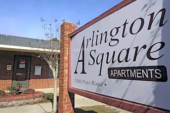 Arlington Square Apartments Photo 2