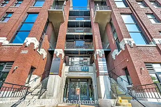 360 W Broadway Photo 2