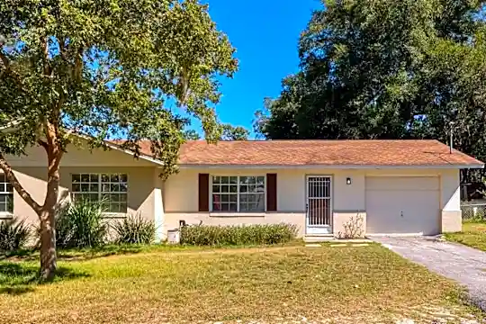 2311 SE 36th Ave Photo 1