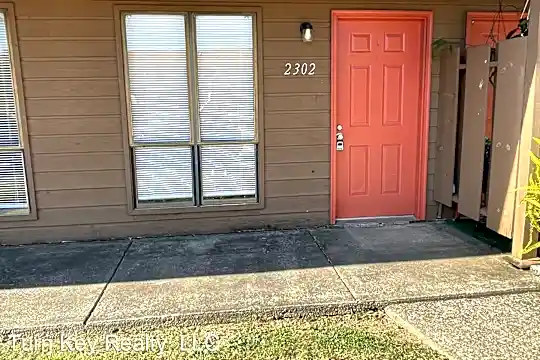 2302 Grayson Valley Cir Photo 1