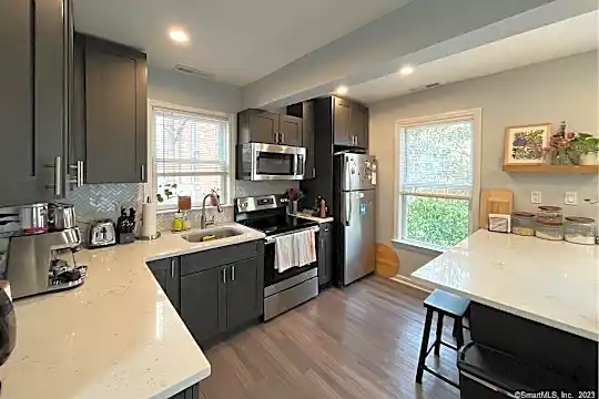 8 Haviland St #C Photo 2