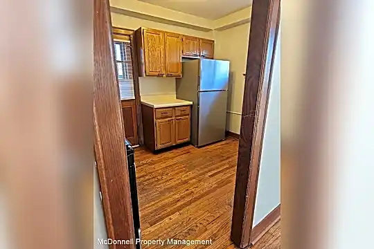 1011 Bridge Ave Photo 2
