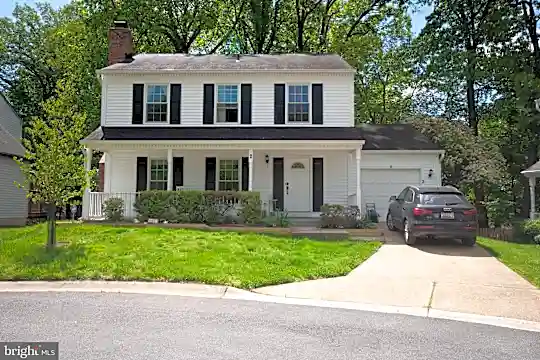 2 Whitehall Ct Photo 1