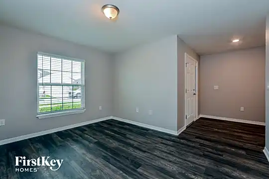 1031 Corso Dr Photo 2