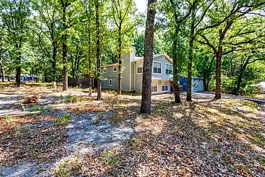 116 Oak Haven Dr Photo 2