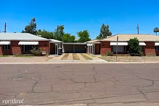 340 E Virginia Cir Photo 2