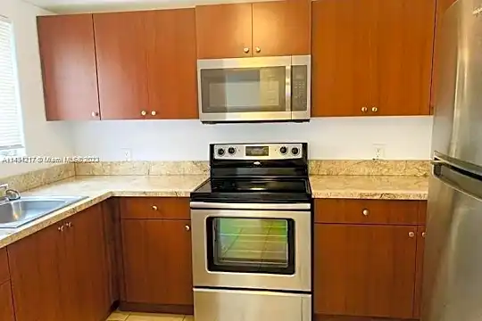 2062 NE 162nd St #11 Photo 2