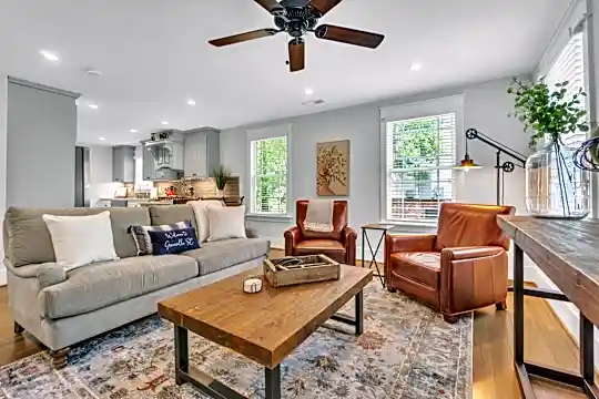 17 Dixie Ave Photo 1