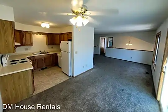 1139 66th St Photo 1
