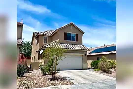 4033 Spring Line St Photo 2