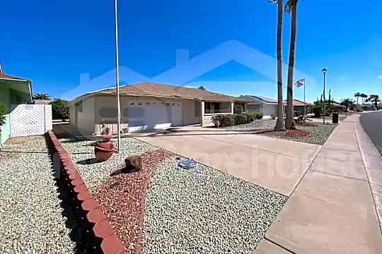 9512 W Cottonwood Dr Photo 2