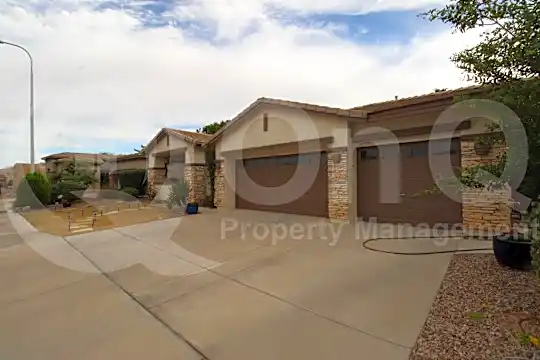 373 West Carob Drive Photo 2