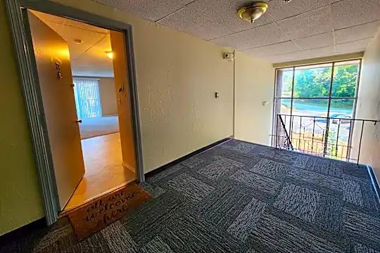 74E Constitution Dr #74 Photo 1