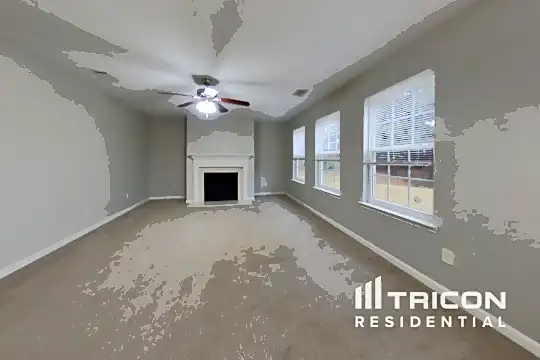 802 Stonecrest Court Photo 2