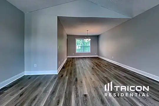 37 Cass Station Drive NW Photo 2
