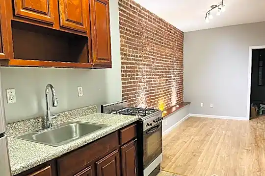 20 Covert St. #2R Photo 1