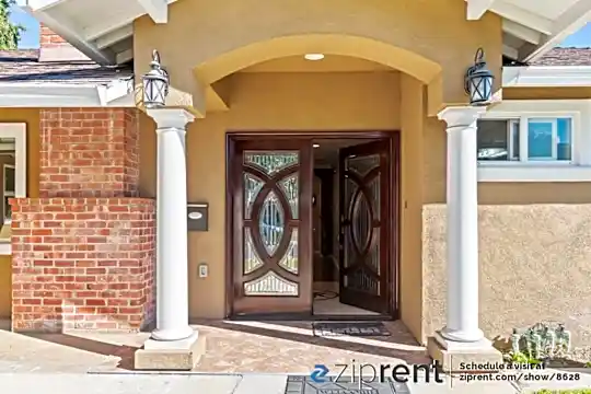 1779 Eberhard Street Photo 2