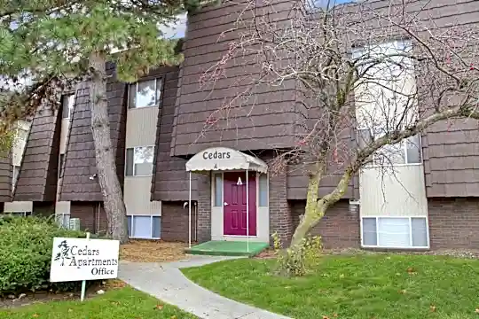 Cedars Apartments Photo 2