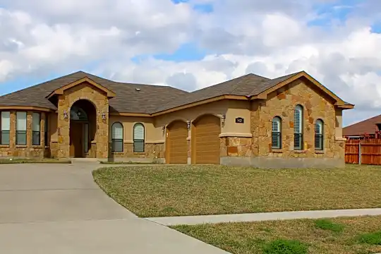 5420 Siltstone Loop Photo 1
