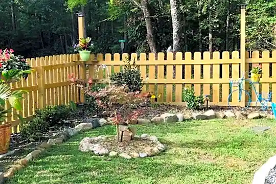 120 Arrowhead Dr Photo 1
