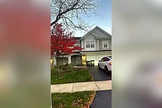2243 Scott Ln Photo 1