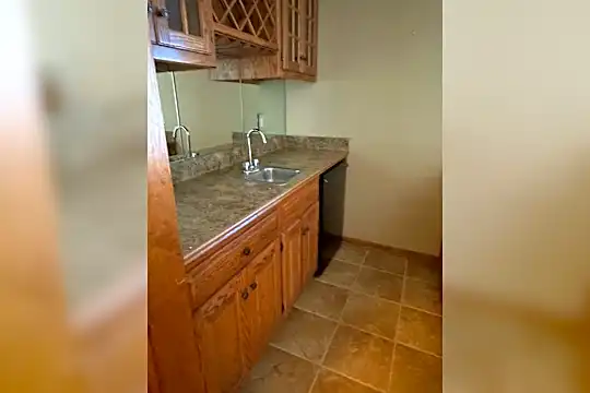 1225 SW Nagona Ln Photo 2
