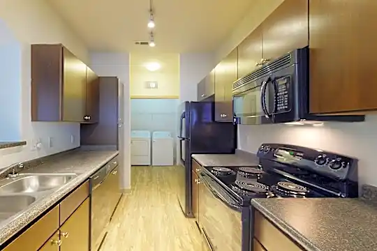 1 Ames Hill Dr Photo 2