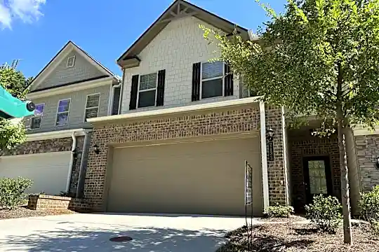 2433 Shetley Creek Dr Photo 2
