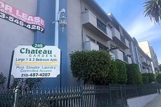 Chateau Gardens Photo 1