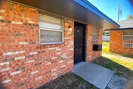 2616 SW H Ave Photo 2