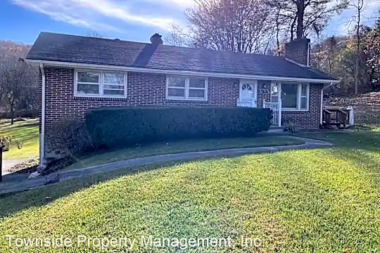 1341 Jennelle Rd Photo 1