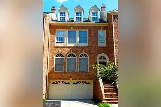 9723 Whitley Park Pl #TH-7 Photo 1