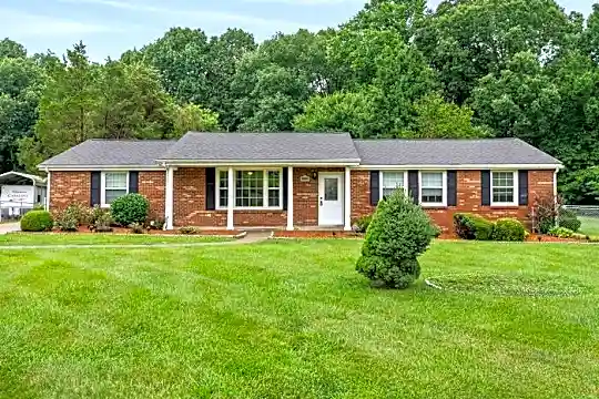 420 Bryan Rd Photo 1