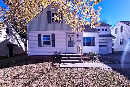 1163 Churchill Rd Photo 1