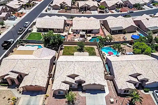 8515 W Acapulco Ln Photo 2